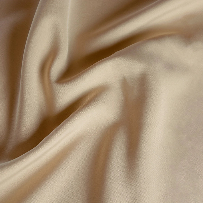 Round sand-colored tablecloth for table 180 Ø